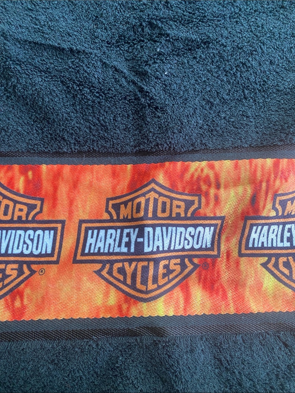 Harley-Davidson Black Towels with Orange Flame Bar & Shield Trim - used - Picture 5 of 7